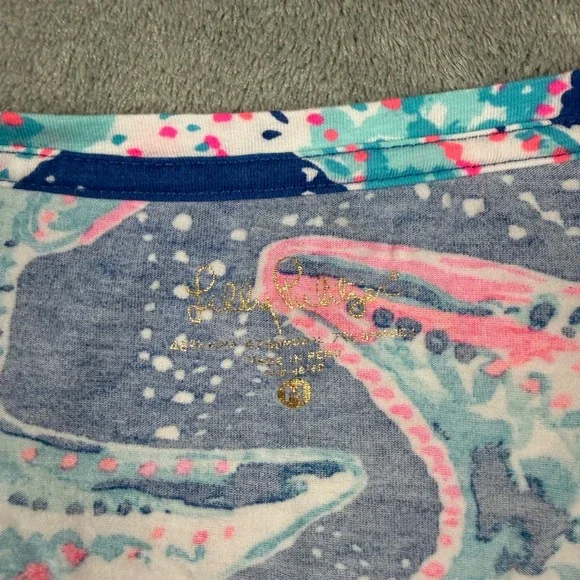Lilly Pulitzer Indigo Star Struck Print Dori Tee Womens Medium - Picture 3 of 7